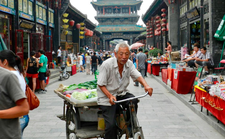 Barrio tradicional de Beijing - China | viajar haciendo yoga - Apasho